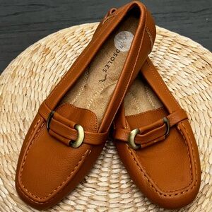 Aerosol23 women loafers Cognac Color